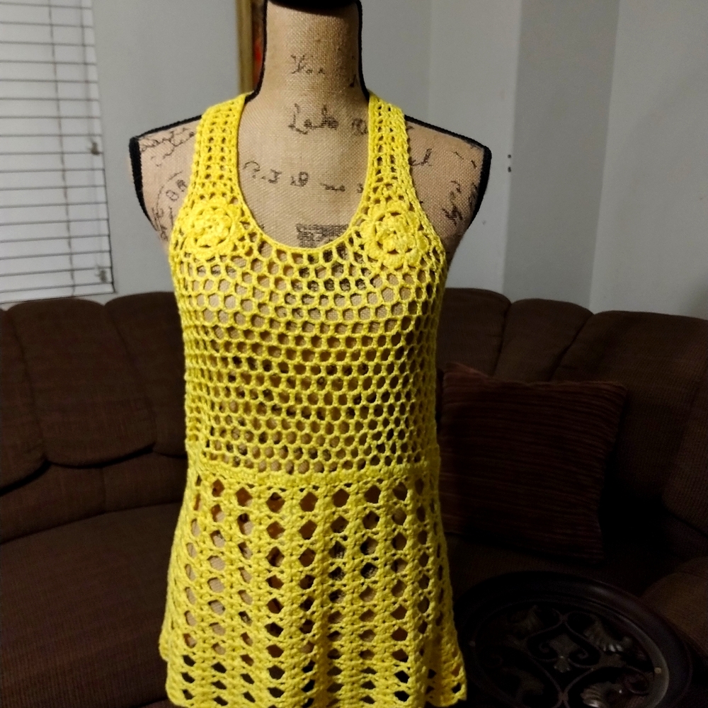 Bebe knit top size L